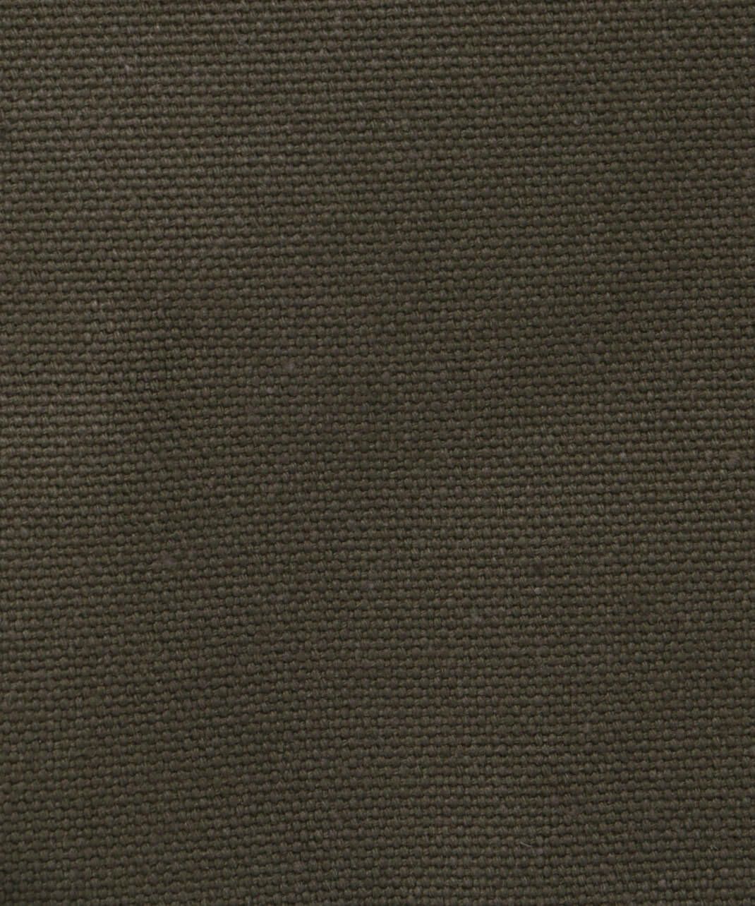 アーミーグリーン