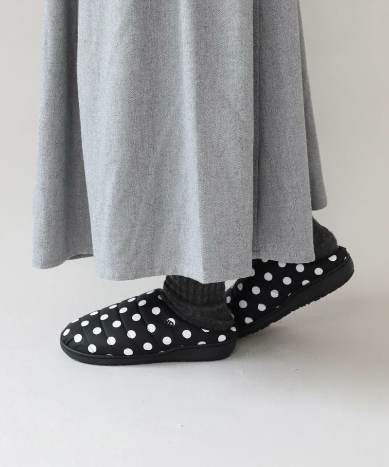 スチールグレー