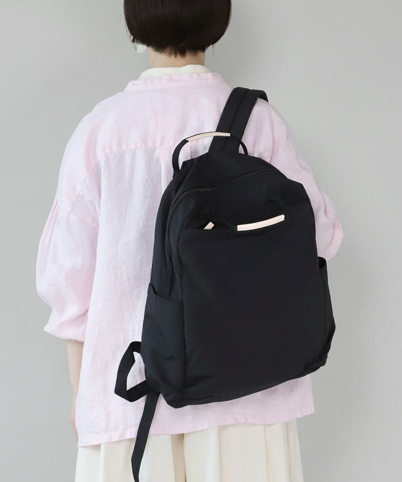 mumokuteki軽くて多収納な12ポケットリュック | mumokuteki