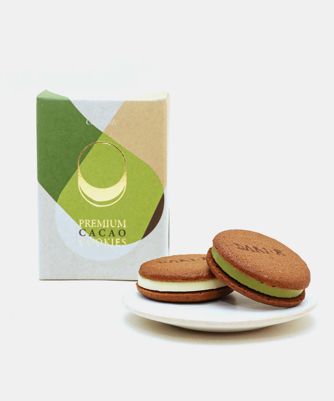 dari Kカカオサンドクッキーホワイト・抹茶各1枚入り | mumokuteki