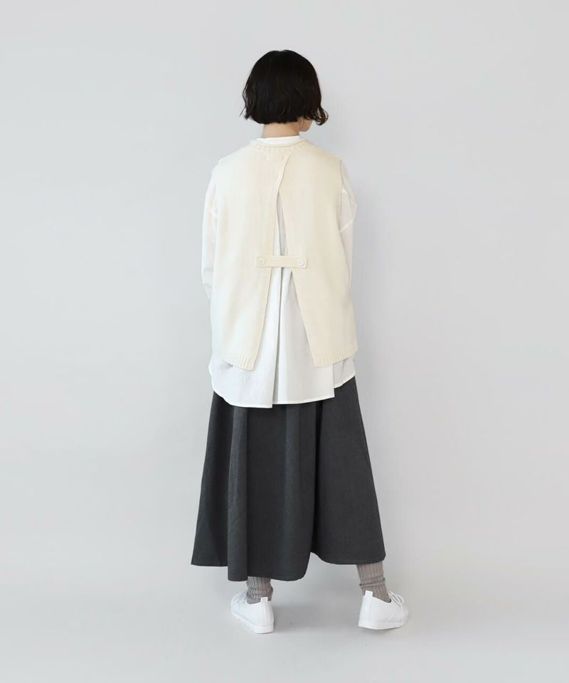 mumokutekiメリノウール100％うしろ開きニットベスト | mumokuteki