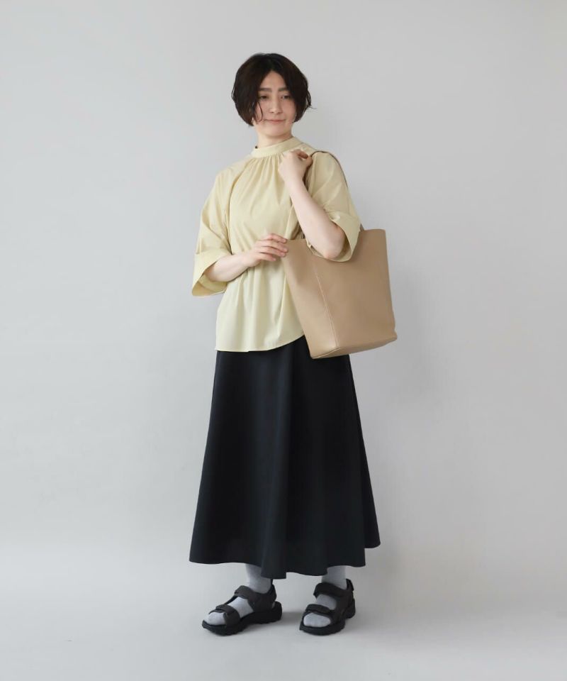 mumokuteki合皮素材のポーチ付きバケツ型ショルダーバッグ