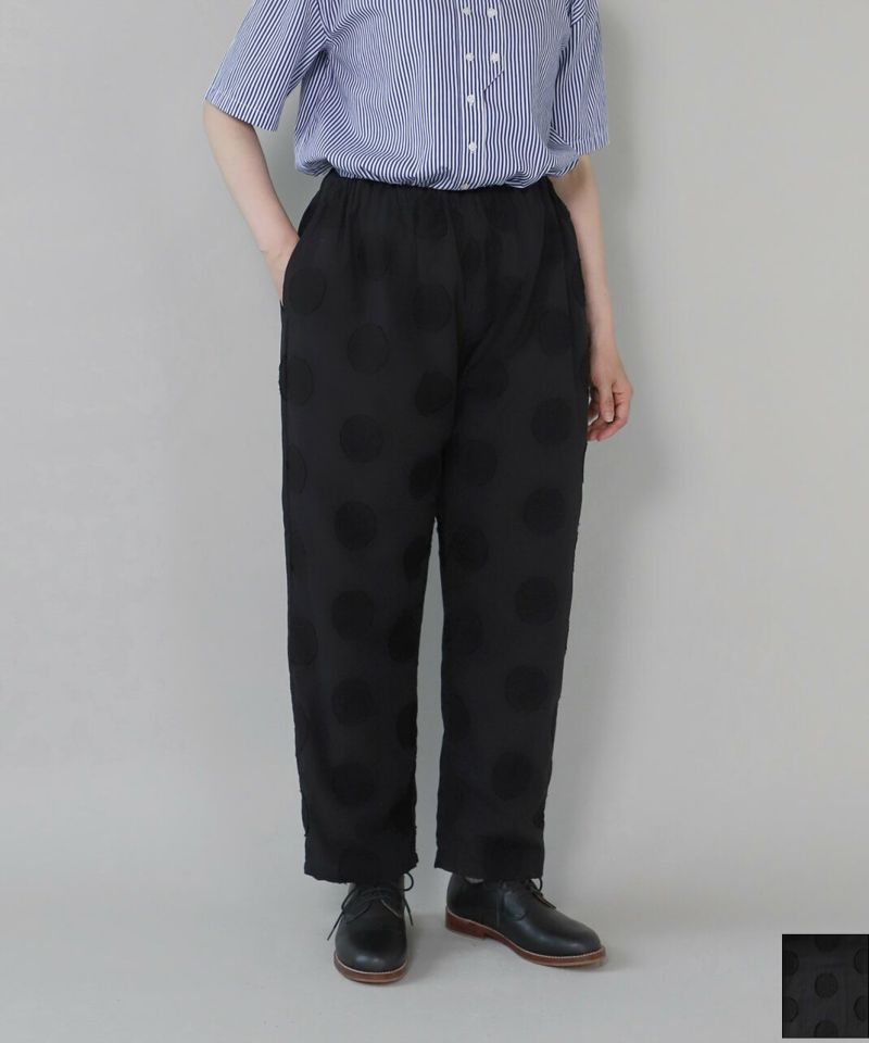 YURK geniet vanコットンリネンのドットジャガードパンツ
