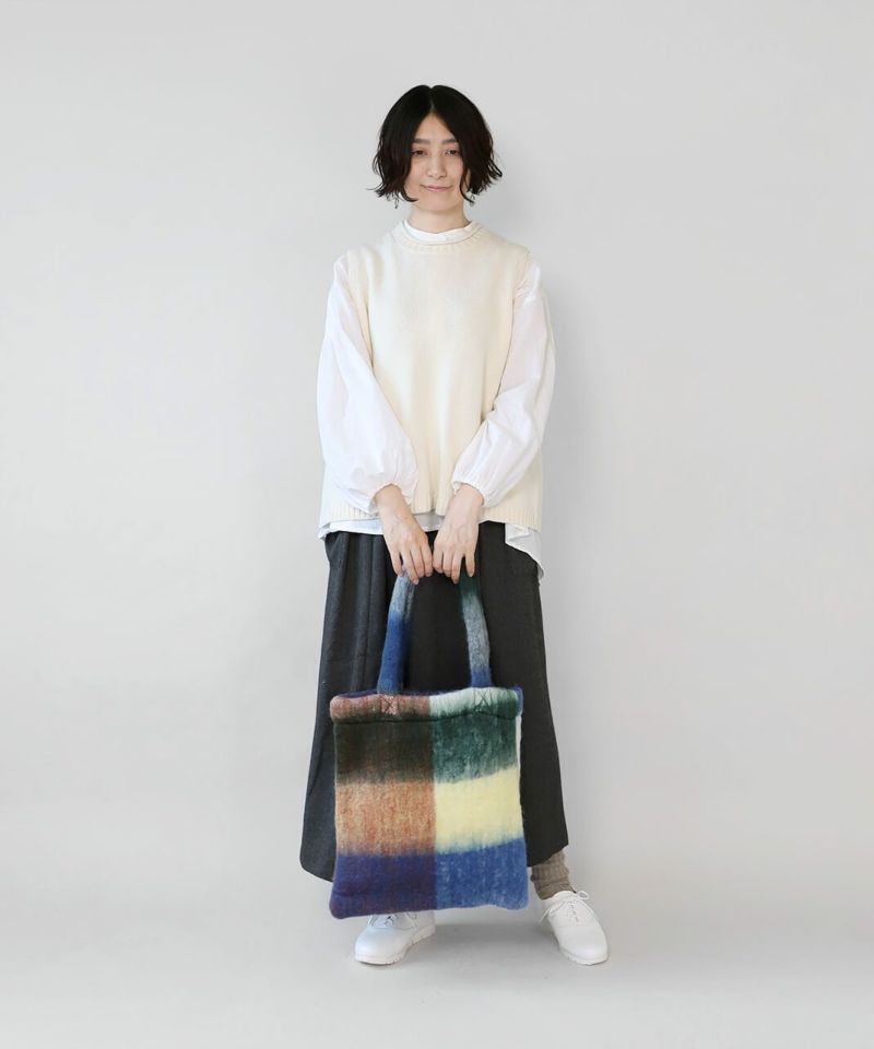 000000015415-03-l.jpg?t=