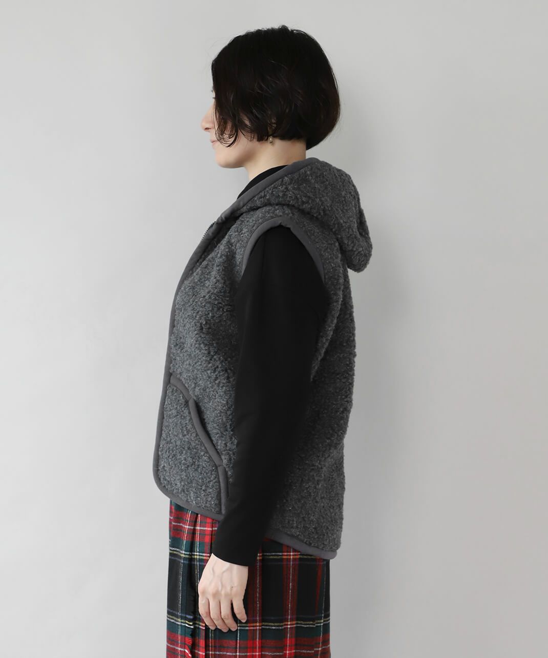 COLDBREAKERウール100%のフード付きボアベスト | mumokutekiオンライン