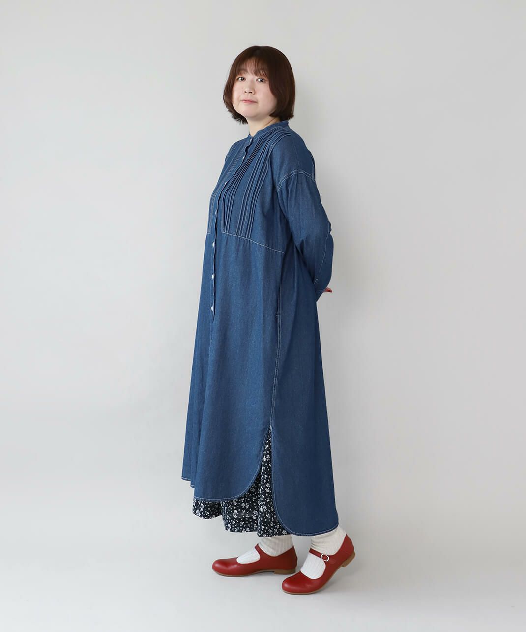 Noiaやわらかいデニムのピンタックワンピース | mumokutekiオンライン