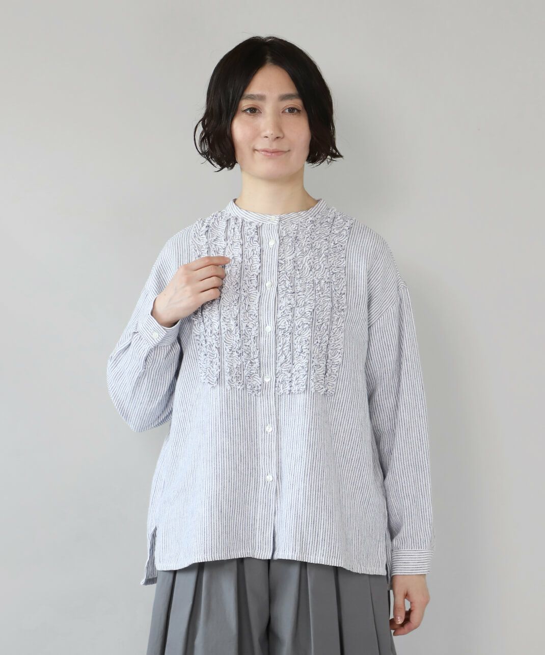 blue willowコットンリネンのフリルブラウス | mumokutekiオンラインストア