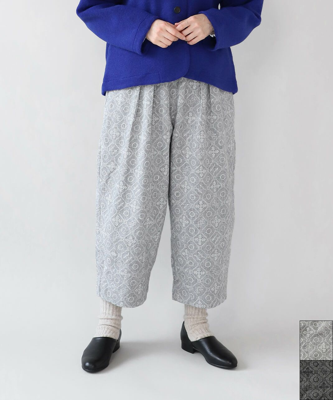 mumokutekiパッチワーク刺繍のタックパンツ | mumokutekiオンラインストア