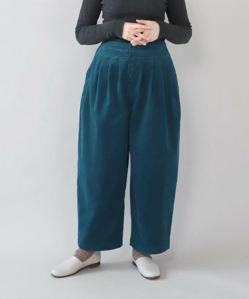 タグ付未使用✨ARTS＆SCIENCE　タックキュロットパンツ ネイビー タグ付未使用✨ARTS＆SCIENCE タックキュロットパンツ ネイビー タグ付