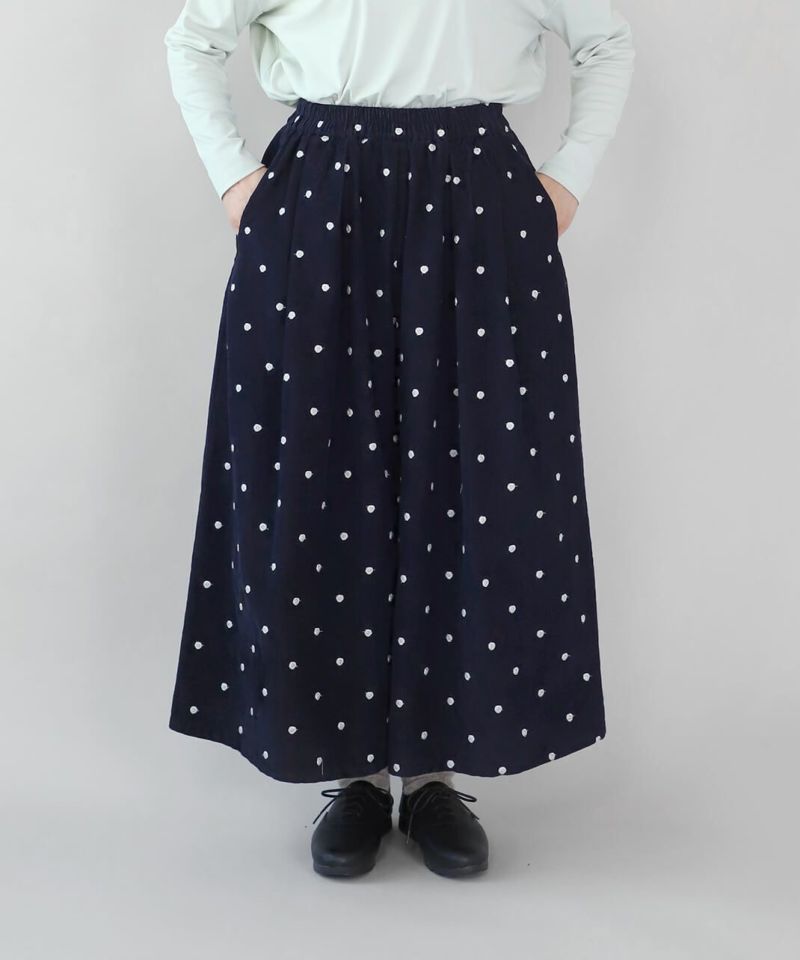 mumokutekiドット刺繍のコーデュロイワイドパンツ | mumokuteki