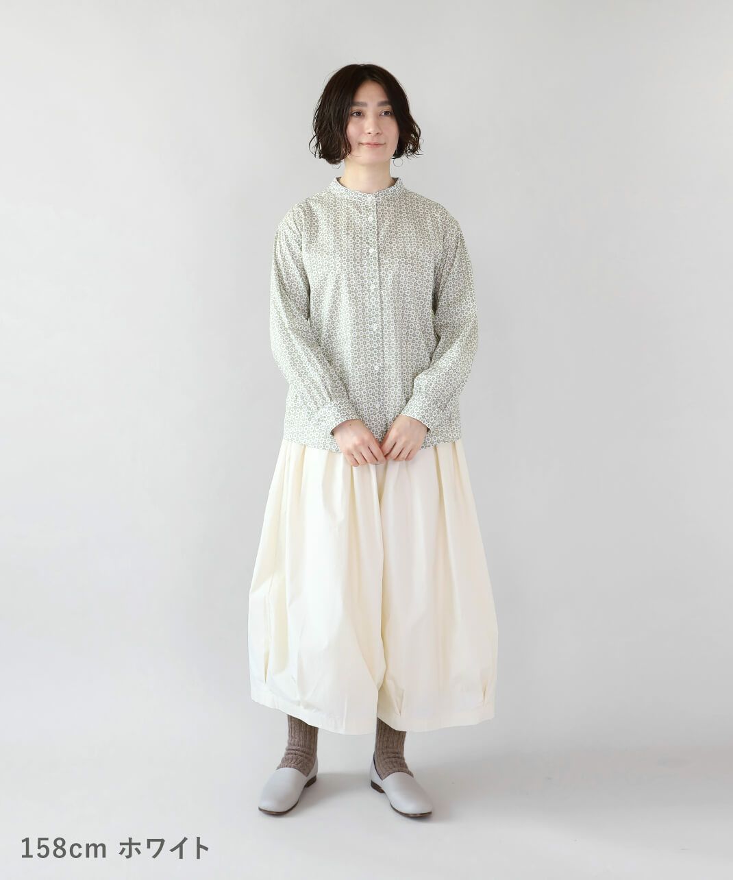 nachukara小紋プリントのバンドカラーブラウス | mumokutekiオンライン