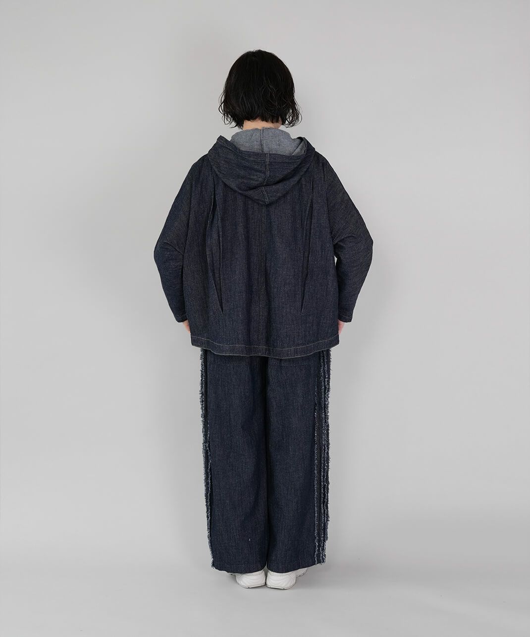 ista-ireコットンリネンデニムのバルーンフードジャケット